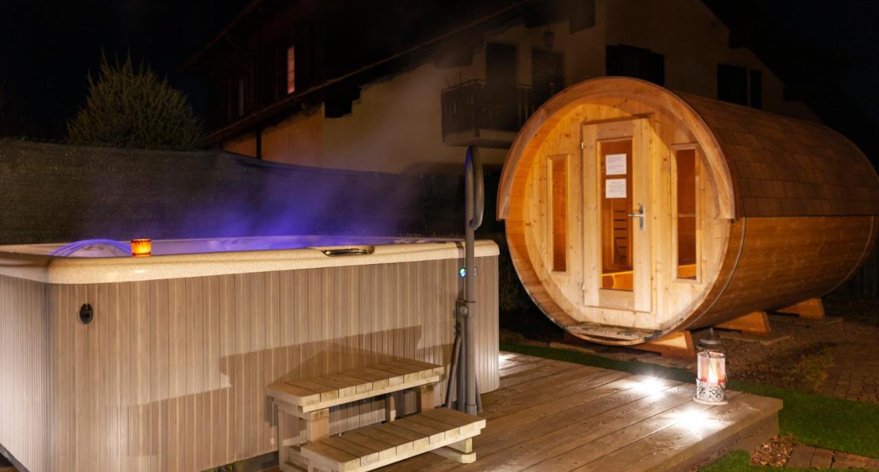 Hotel Tirol Montesover Esterno foto